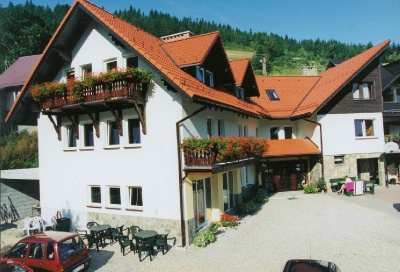 Gronik latem