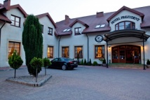 Front Hotelu