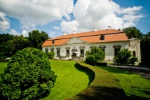 pałac w Oborach