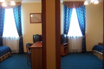 Studio 2+2