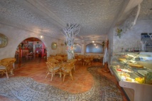 KawiarniaTofi Cafe