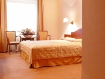 pokój jednoosobowy w Hotelu Sympozjum*****